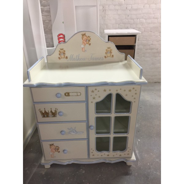 Baby Changer With Raised Top Plinth
